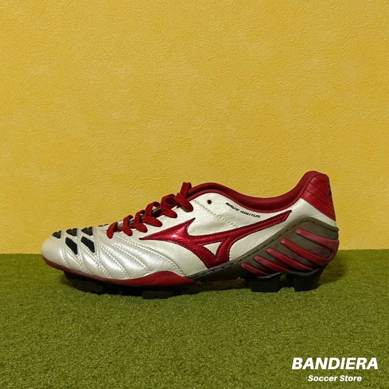 MIZUNO ミズノ サッカースパイク ウェーブ イグニタス MD（ホワイト