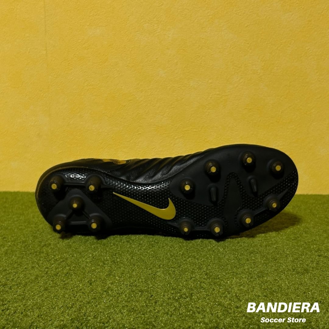 NIKE ナイキ サッカースパイク ティエンポ レジェンド 7 プロ HG