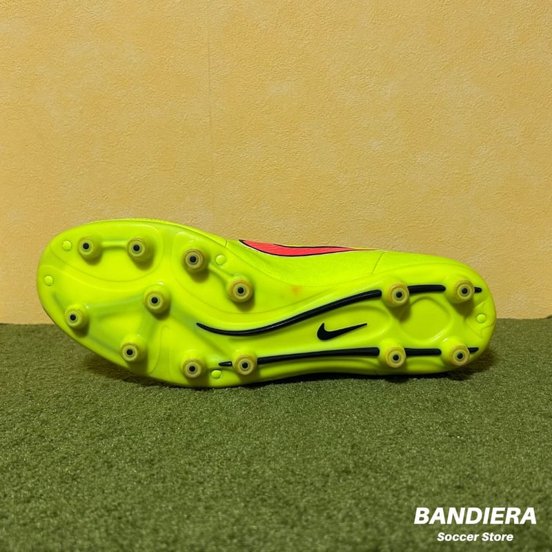 NIKE ナイキ サッカースパイク ティエンポ レガシー HG-E（蛍光