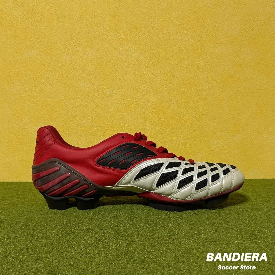 MIZUNO ミズノ サッカースパイク ウェーブ イグニタス MD（ホワイト