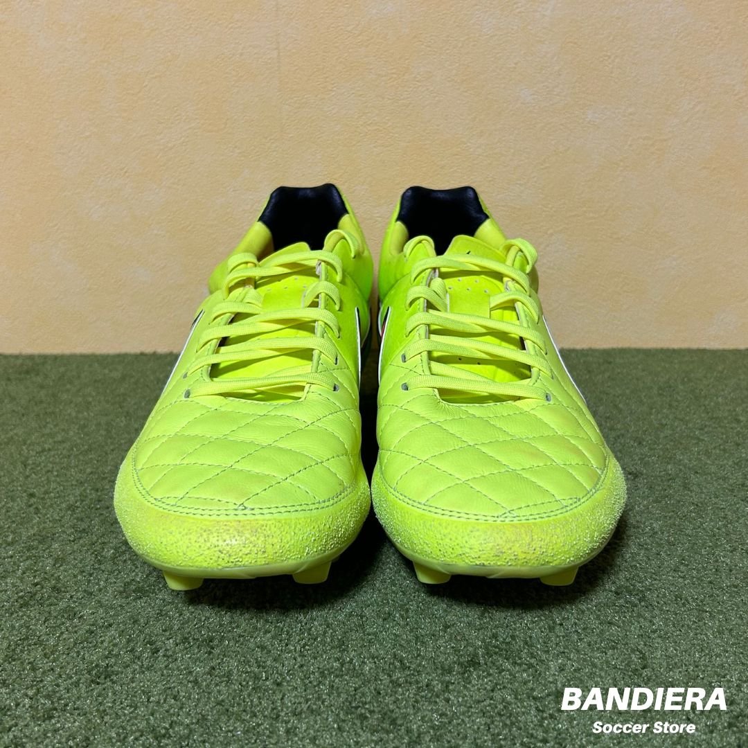 NIKE ナイキ サッカースパイク ティエンポ レガシー HG-E（蛍光