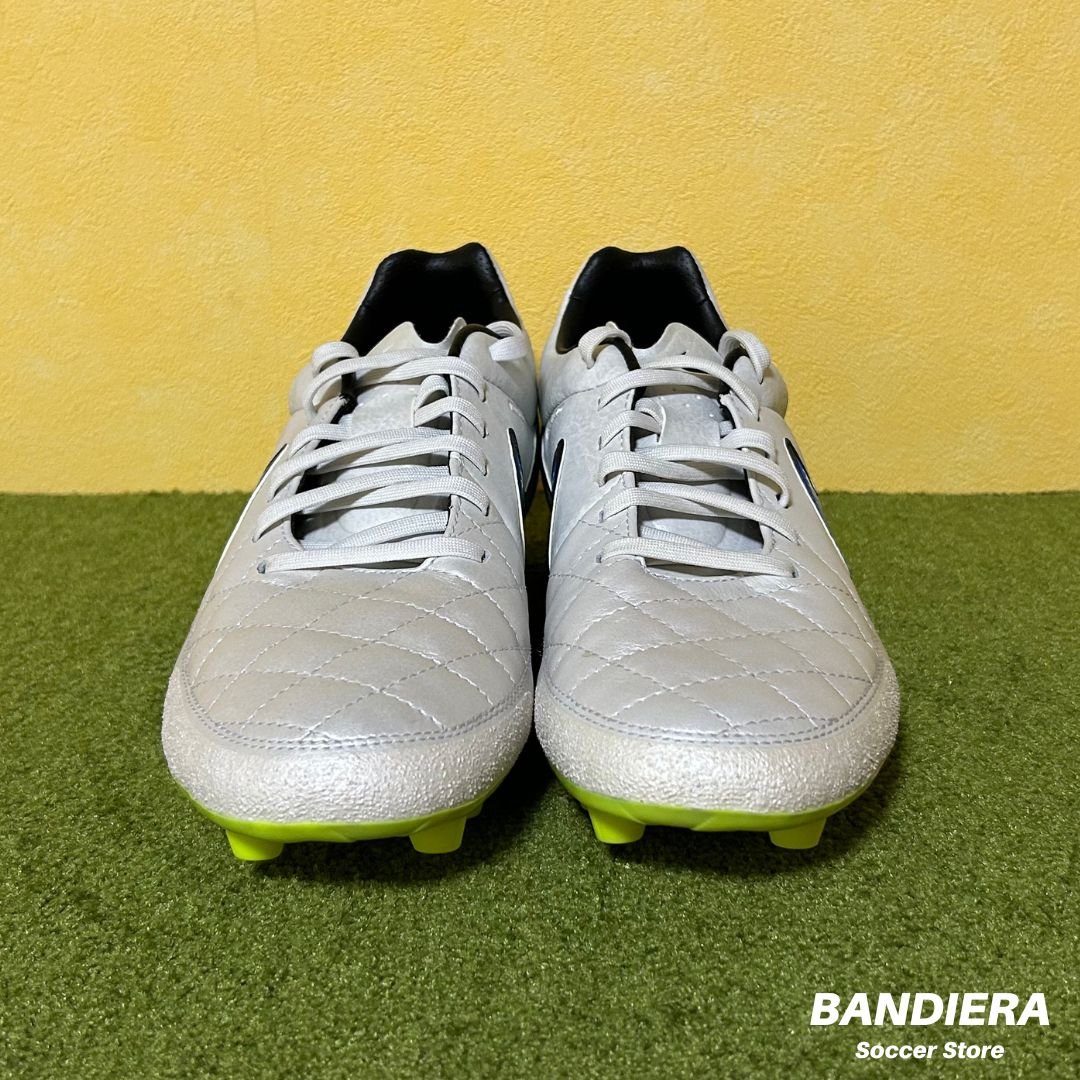 NIKE ナイキ サッカースパイク ティエンポ レガシー HG-E（ホワイト