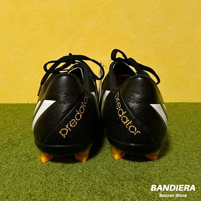 adidas プレデタープレシジョン サッカースパイク 希少26センチ adidas プレデタープレシジョン サッカースパイク 希少26センチ