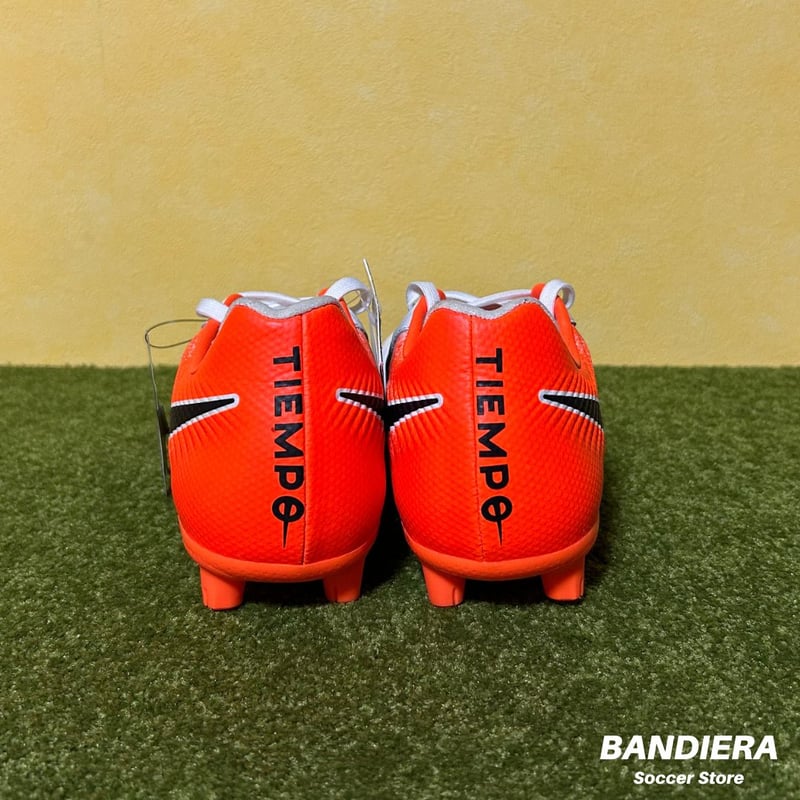 ナイキ】サッカースパイク ティエンポ レジェンド 7 PRO HG（ホワイト