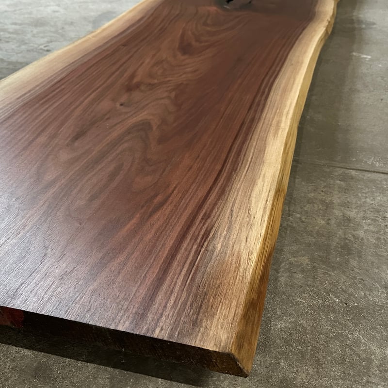 オイル仕上げウォールナット一枚板テーブル脚付き 長さ約160cm超 引き取り限定 オイル仕上げウォールナット一枚板テーブル脚付き 長さ約160cm超