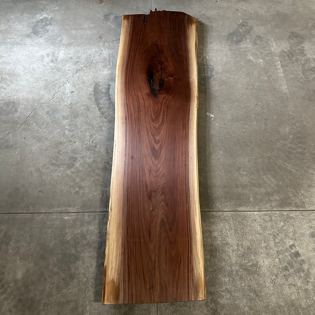 新品　ウォールナット　オイル仕上げ　脚付き 長さ212cm 新品 ウォールナット オイル仕上げ 脚付き 長さ212cm ALTERNA BENCH(幅