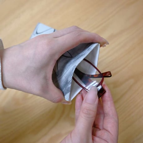 水墨画のばね口ポーチ