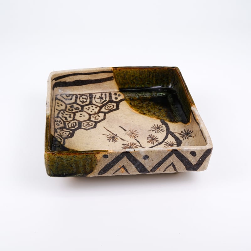 織部 四方鉢| 佐藤 和次 / Oribe Square Bowl by Kazuji Sat