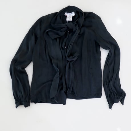 ［PRE-LOVED］CHARLES ANASTASE  BOW TIE BLOUSE “D61“