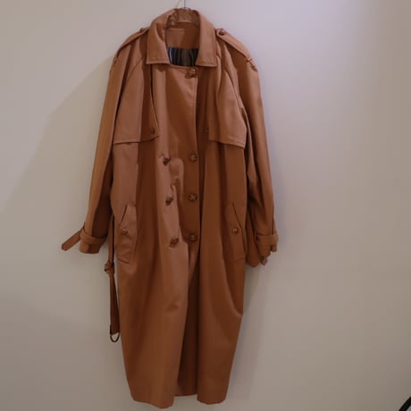 ［PRE-LOVED］OVERSIZED TRENCH COAT "D50"