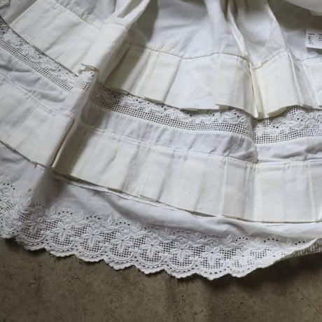 ［PRE-LOVED］LACE MINI SKIRT “D165“