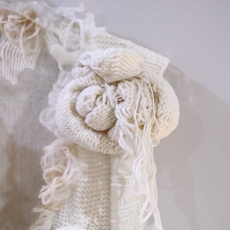 ［ARCHIVE］YUHAN WANG   HAND KNITTED ROSE VEST