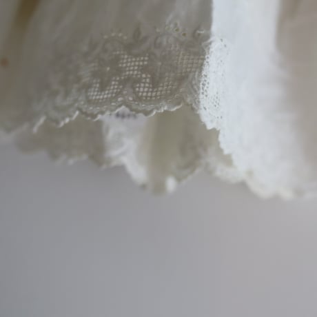 ［PRE-LOVED］LACE MINI SKIRT “D165“