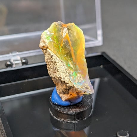 オパール原石(Opal)