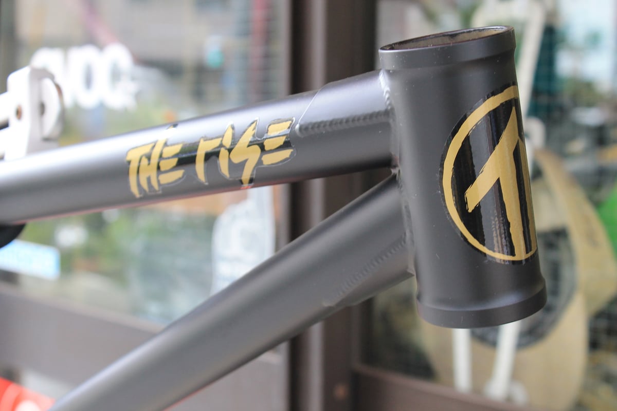 THE RISE PARTYMASTER V2/BLK | BIKE SHOP RAG