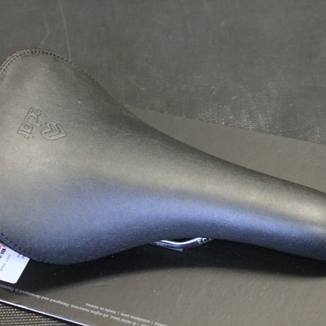 EXILE RAIL SEAT SLIM/BLK