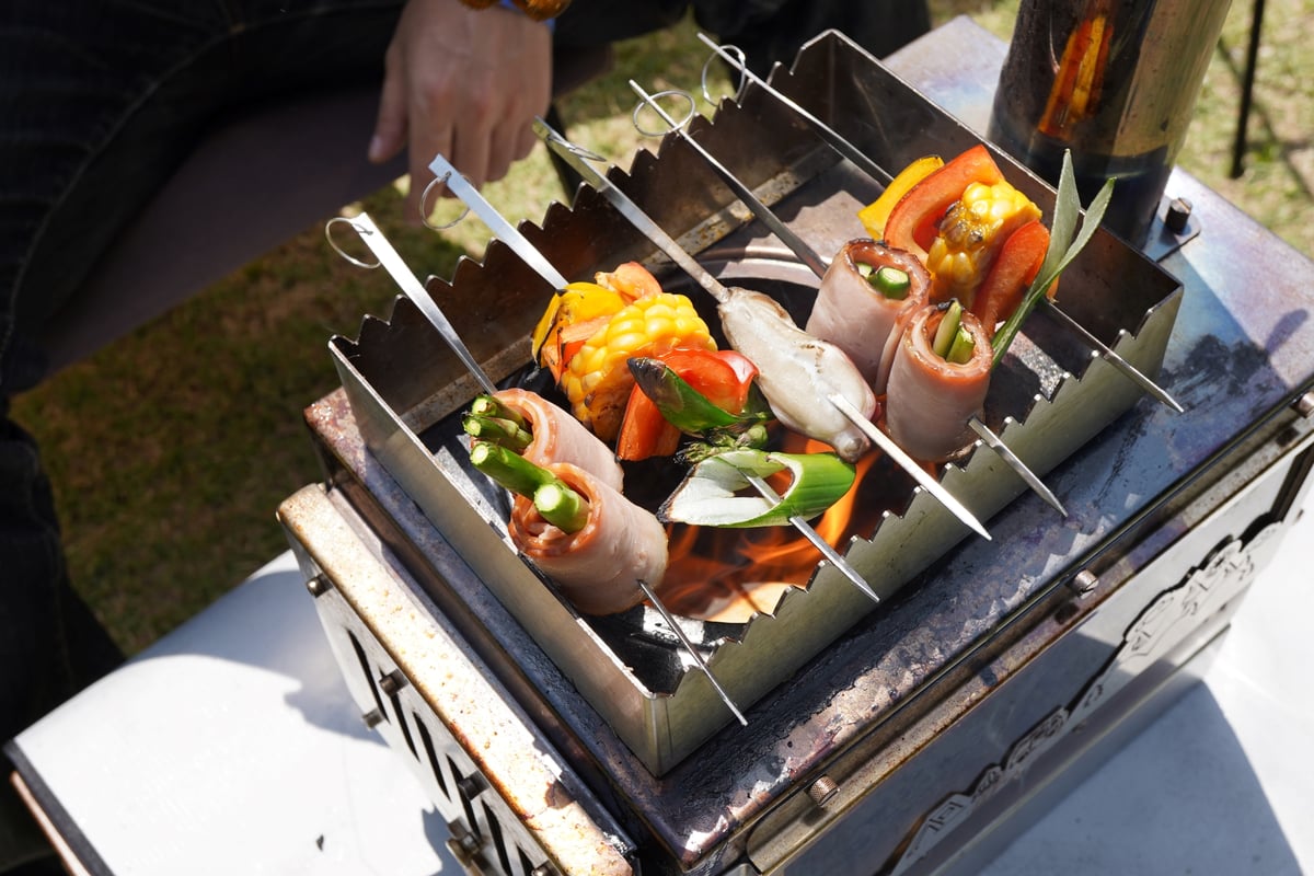 MAKIng STOVE』専用串焼き台 | 雲鶴堂 STORE