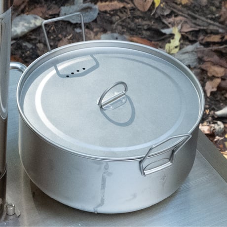 チタン製鍋(新)　蓋付き アウトドアクッカー　1700ml