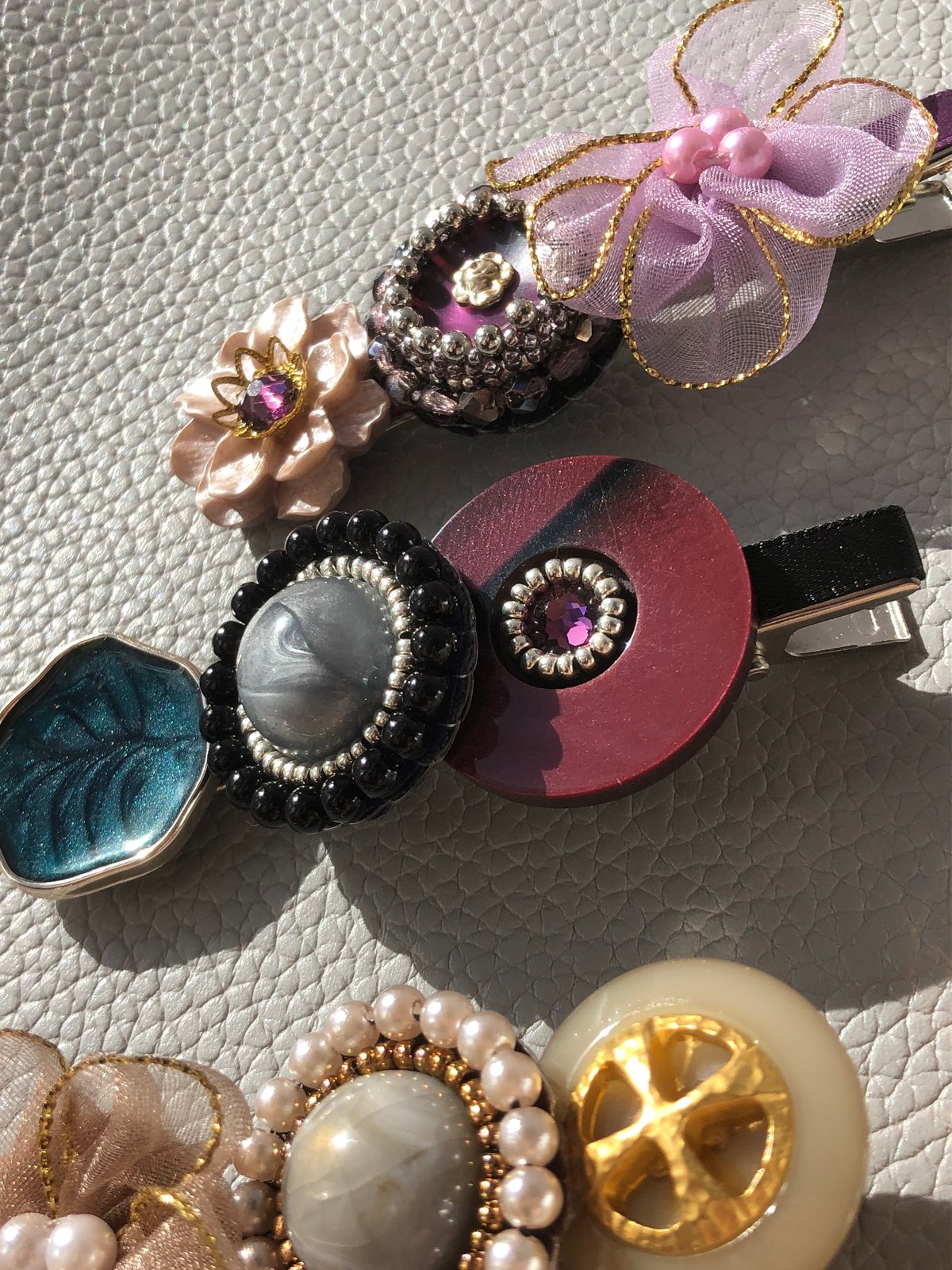 ヘアクリップ】ビーズ刺繍ヘアクリップ(MIX) | mochikoの
