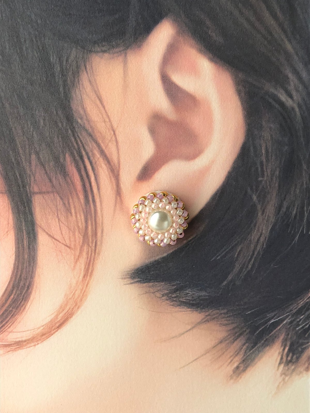 Moko Kobayashi アシンメトリーピアス ビーズ刺繍 パール Moko Kobayashi アシンメトリーピアス ビーズ刺繍 パール