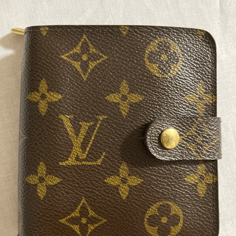 ルイヴィトン モノグラム 二つ折り 折り財布 コンパクトジップ