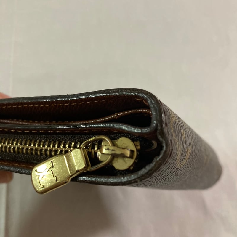 ルイヴィトン モノグラム 二つ折り 折り財布 コンパクトジップ