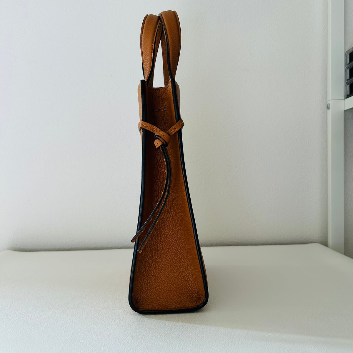 FENDI】2024年春夏最新作「Go To Shopper Mini」(A250121-9