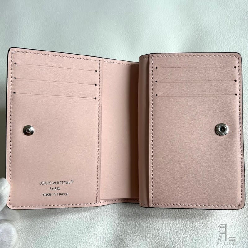 LOUIS VUITTON ポルトフォイユ・クレア マヒナ ジャスミンピンク