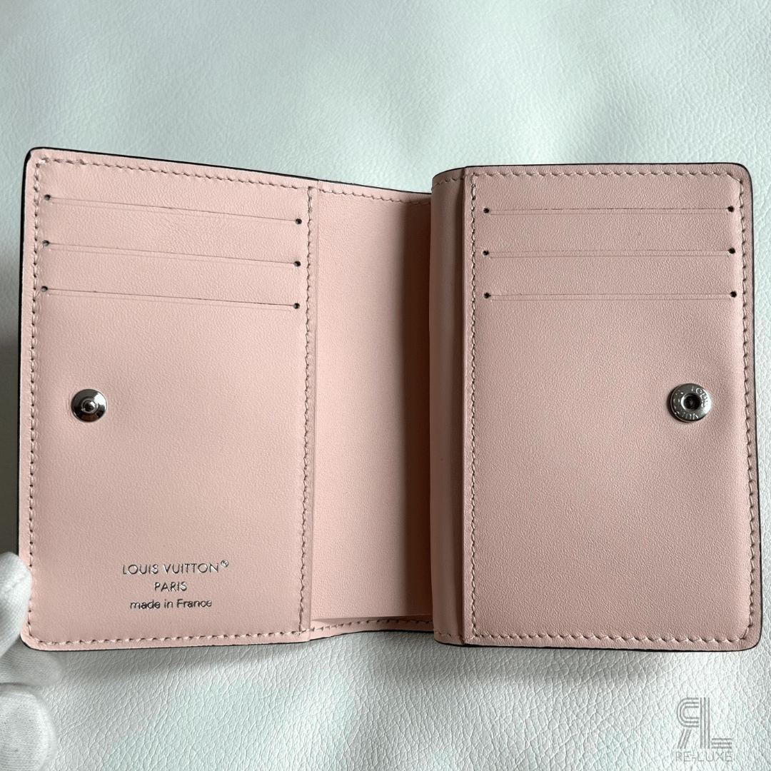 LOUIS VUITTON ポルトフォイユ・クレア マヒナ ジャスミンピンク