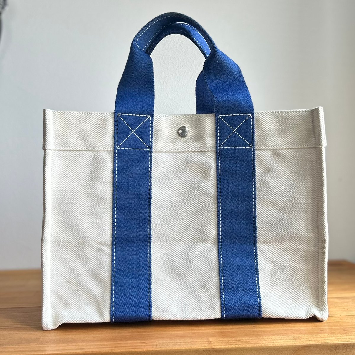 HERMES ボラボラ PM オフホワイト×ブルー トート | Re-Luxe