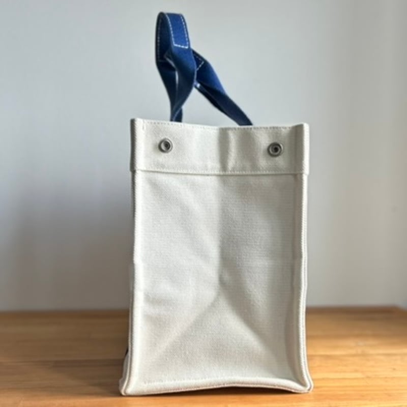 HERMES ボラボラ PM オフホワイト×ブルー トート | Re-Luxe