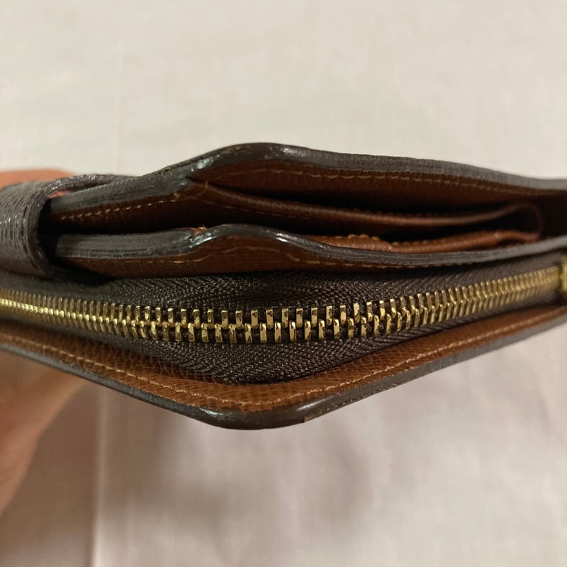 ルイヴィトン モノグラム 二つ折り 折り財布 コンパクトジップ