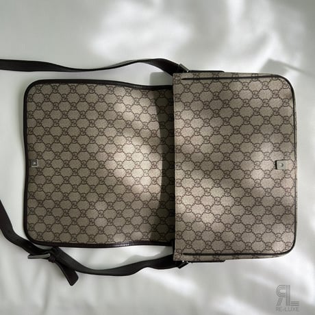 GUCCI GGスプリーム シェリーライン メッセンジャーバッグ