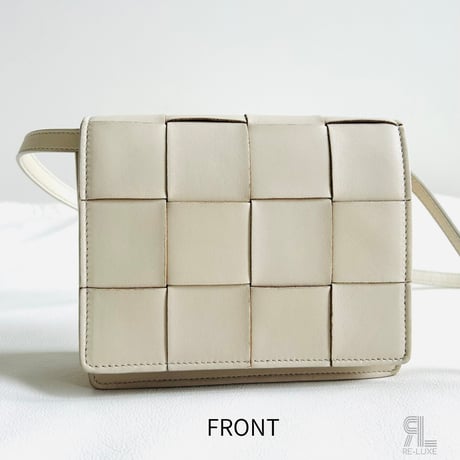 BOTTEGA VENETA ショルダーバッグ マキシ イントレチャート