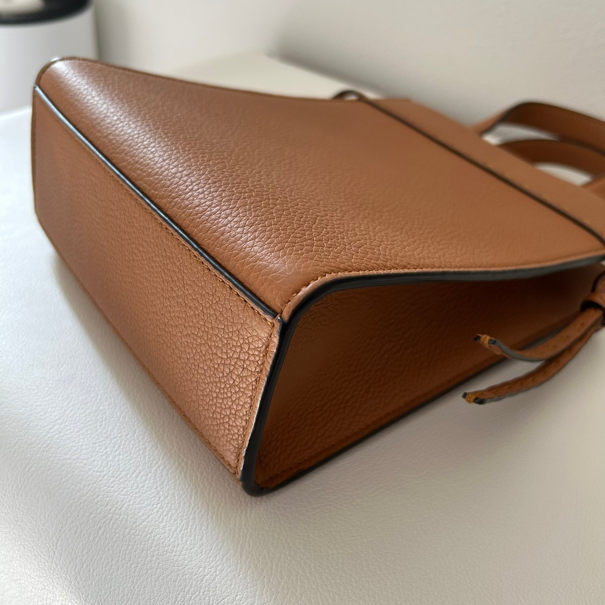 FENDI】2024年春夏最新作「Go To Shopper Mini」(A250121-9