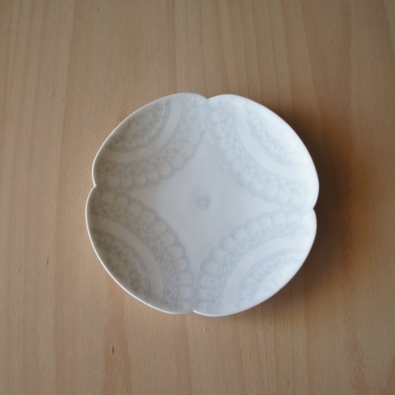 佐賀の焼き物【11】　輪花銘々皿 輪花銘々皿 | yui.aizawa ceramic store