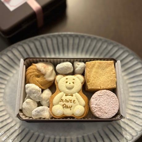 ホワイトデー缶