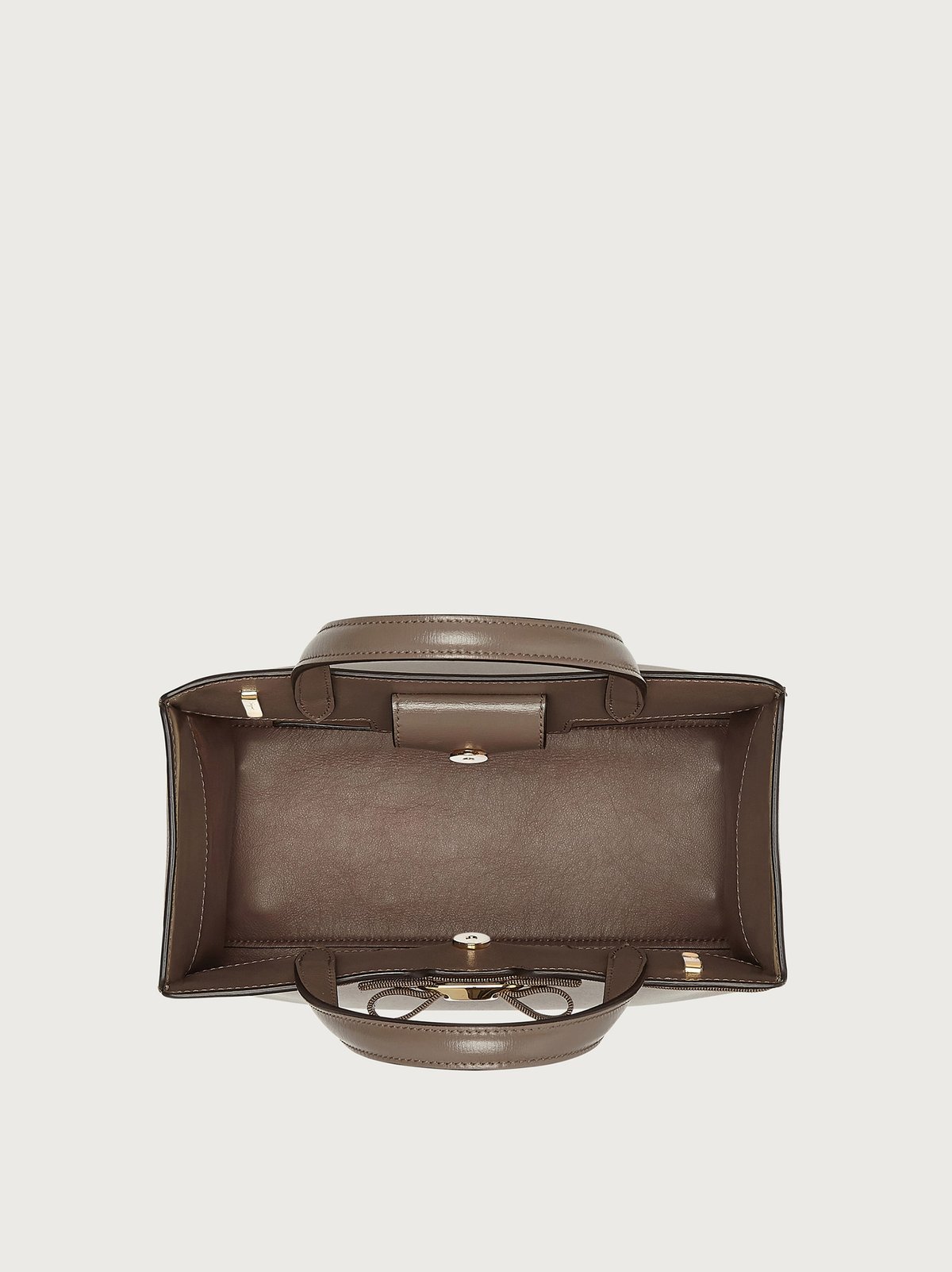 Ferragamo ヴァラ リボン トートバッグ ショルダーバッグ | beFine