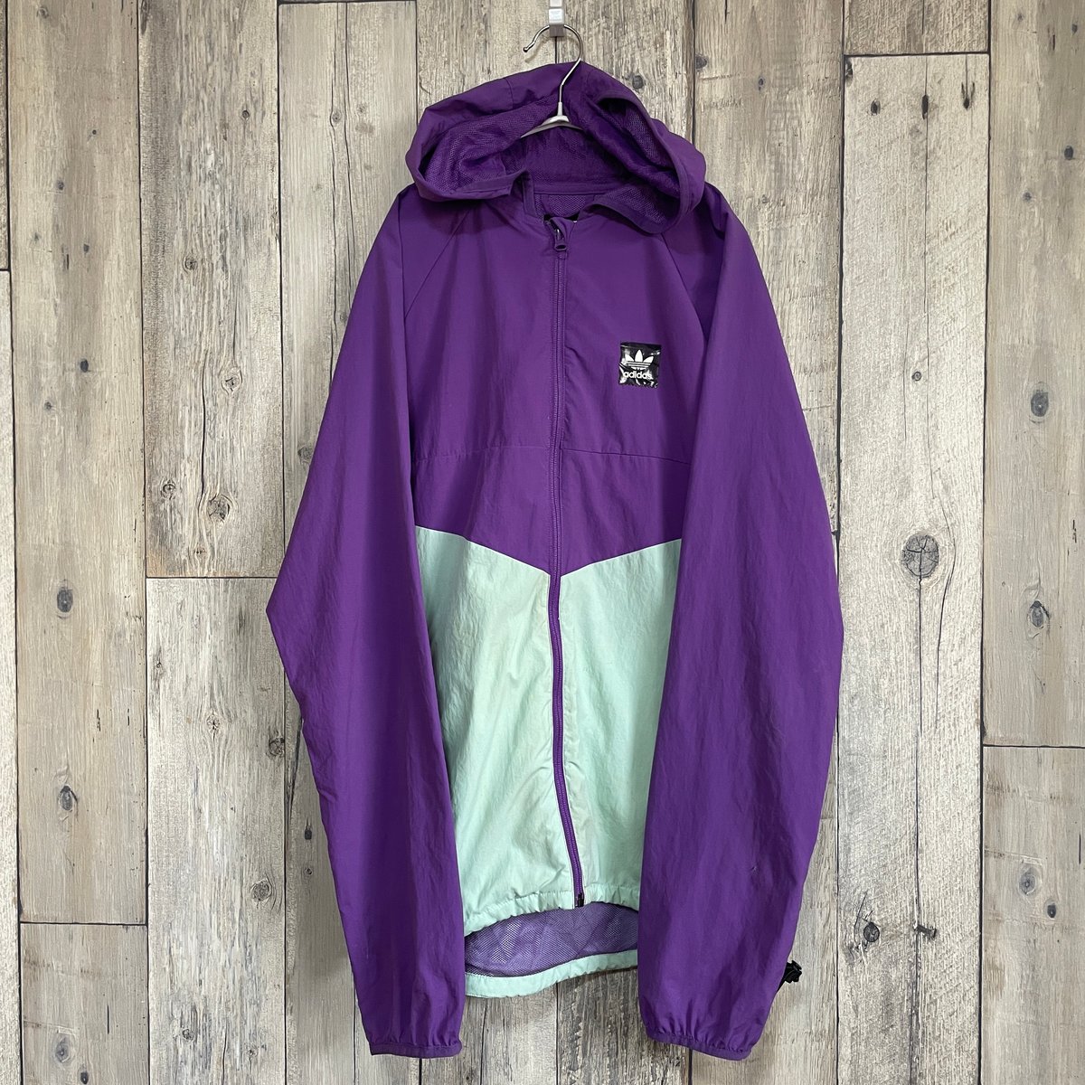 adidas ATRIC ナイロンジャケット　2XL CD6809 パーカー adidas ATRIC ナイロンジャケット 2XL CD6809 パーカー adidas