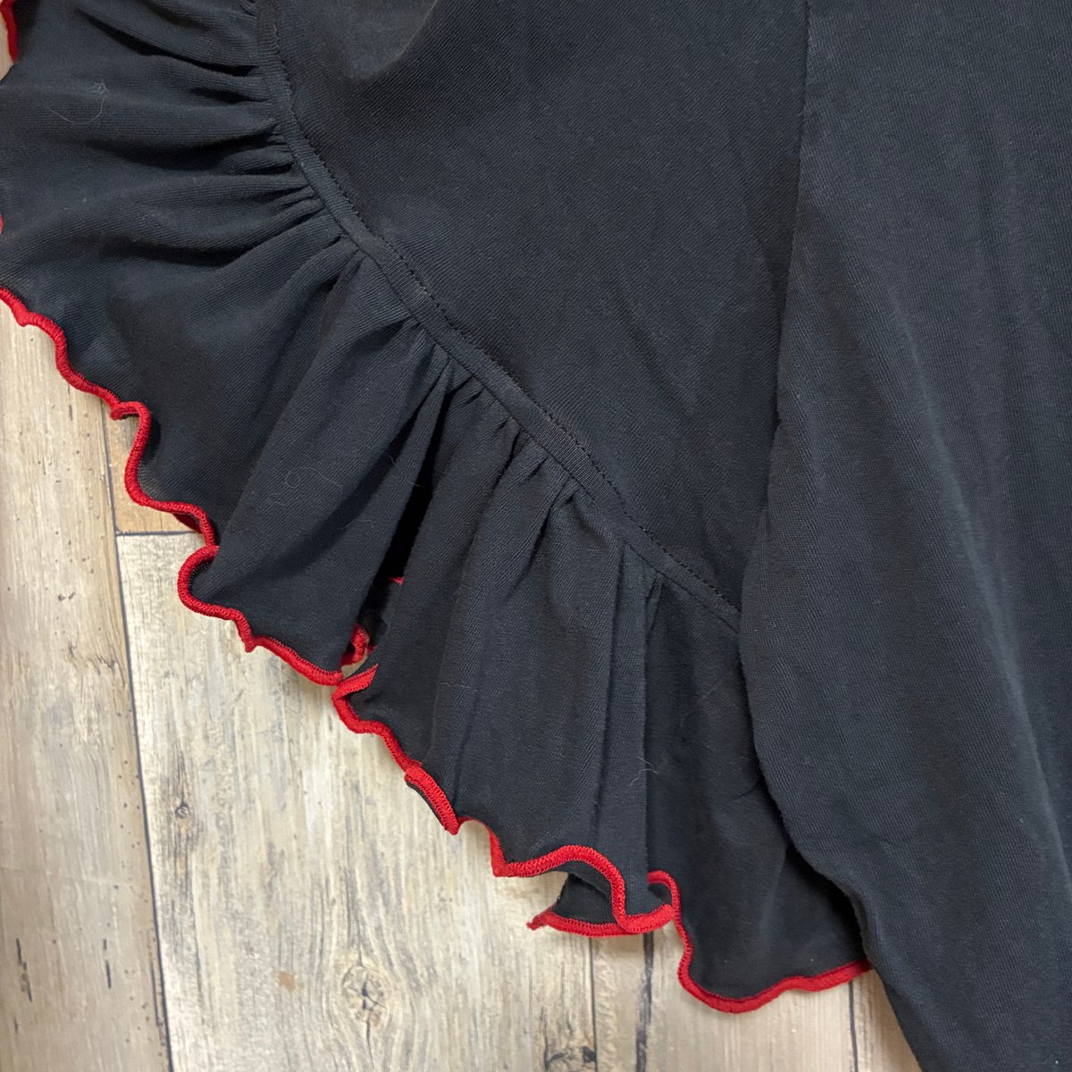 リメイク❣ Nikeフリル袖 プリントTシャツ8分袖 ブラック/レッド【R