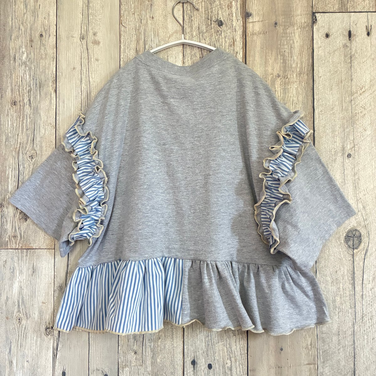 リメイク❣adidas フリル付Tシャツ 半袖 ショート丈【R-0022】 | 古着