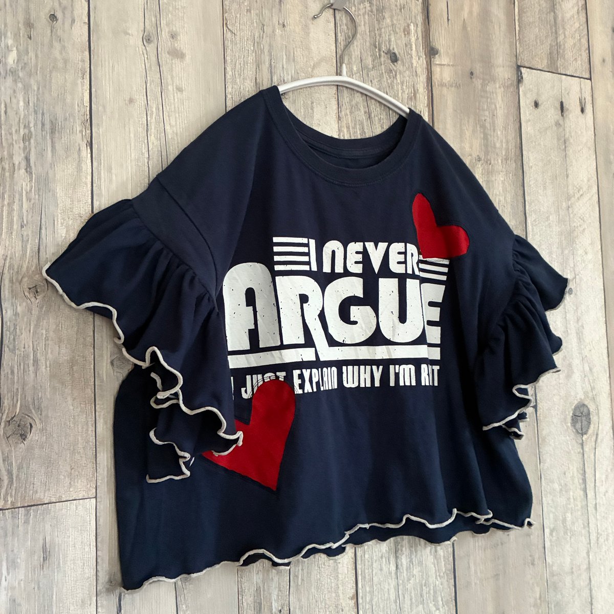 リメイク❣フリル袖プリントTシャツ ロゴ ネイビーハート【R-0015
