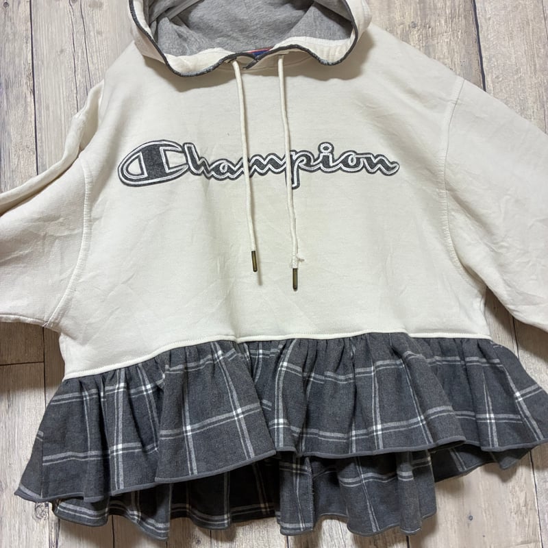 リメイク❣Champion チェック柄フリル付きスウェットパーカー【R-0161