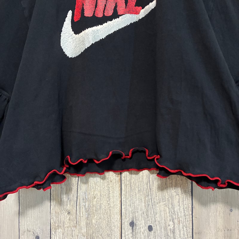 リメイク❣ Nikeフリル袖 プリントTシャツ8分袖 ブラック/レッド【R