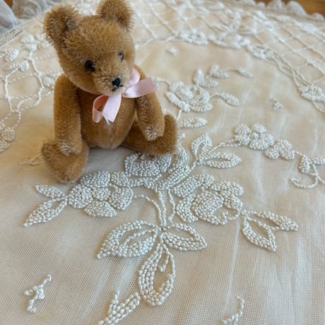 アンティーク刺繍 | STORES