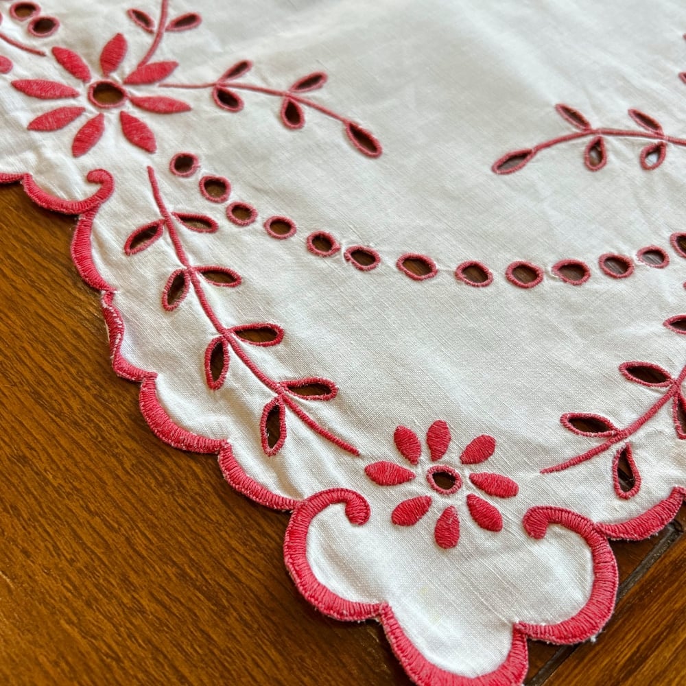 フランスアンティーク、ノルマンディーレース、テーブルランナー fit=scale-down,w=1200