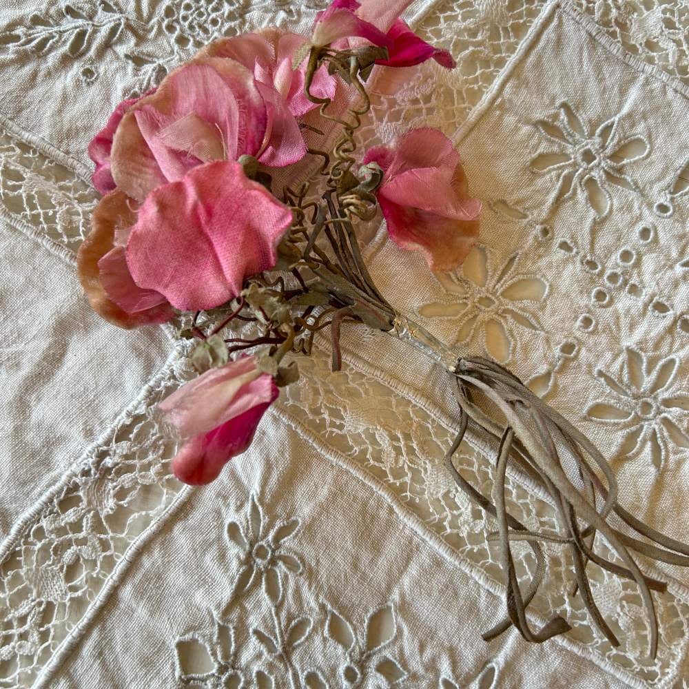 フランスアンティーク薔薇の布花ブーケ | アンティークス蕾