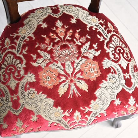 金華山ダイニングチェアー レッド イタリア製 猫脚 ダイニング リビング 曲線美 彫刻 お洒落 優美 エレガント クラシック ブナ天然木 椅子 イス チェアー 赤