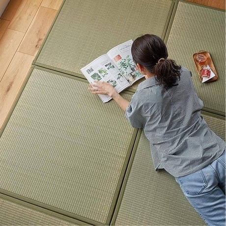 畳 置き畳 置きたたみ い草 天然素材 天然い草 DIY フロア畳 ユニット畳 フローリング畳 カーペット マット 82x82cm 畳 和室 軽量 空気清浄 保温性 調湿 縁なし リラックス効果