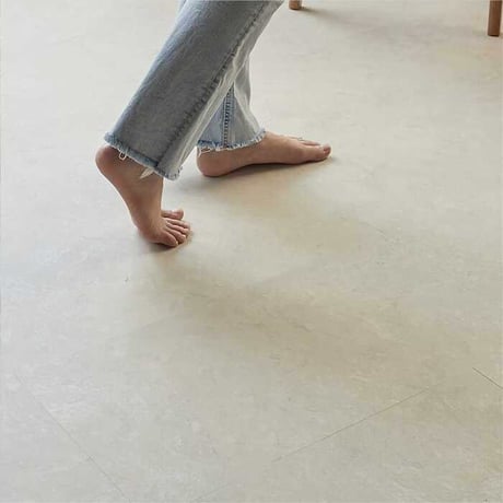 置くだけ フロアタイル 6畳 2畳 賃貸OK ベージュ 床材 フローリングマット 床タイル 吸着 貼ってはがせる 接着剤不要 敷くだけ 床 北欧 オシャレ ダイニング
